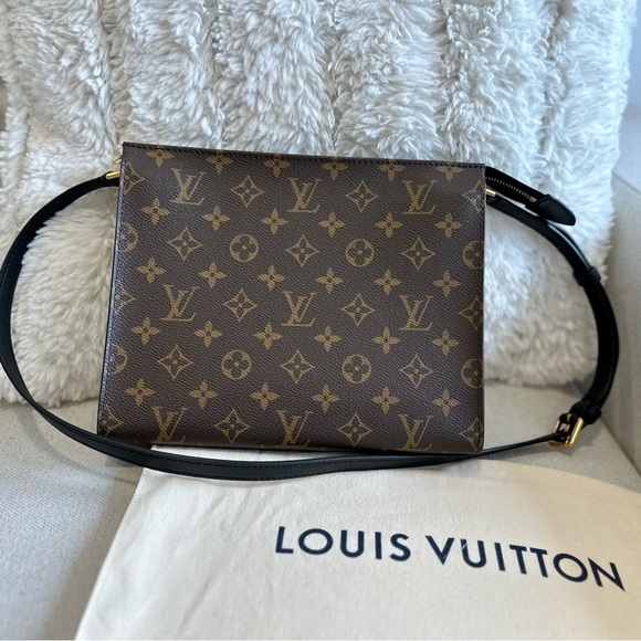 Louis Vuitton Handbags - Louis Vuitton Poche Toillette NM
